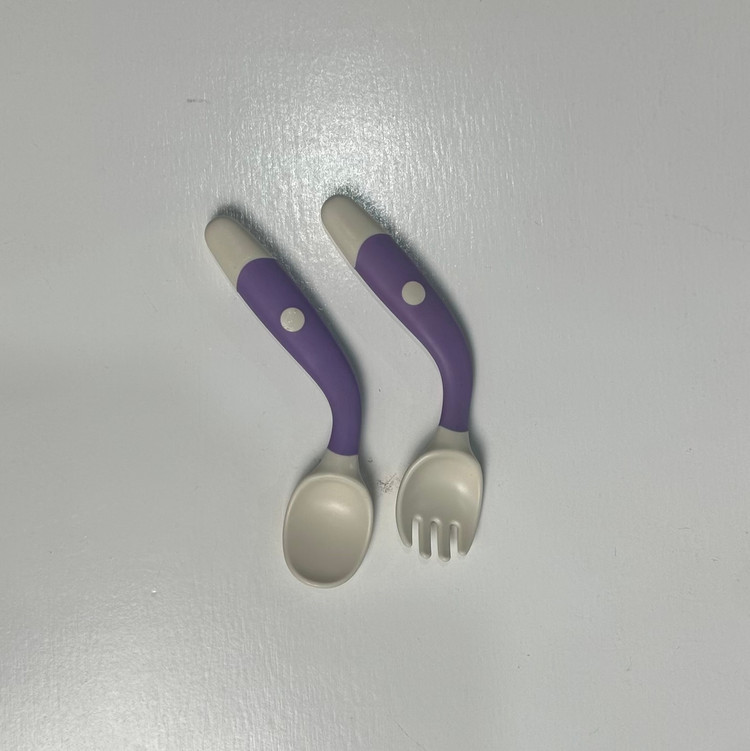 ست قاشق و چنگال دسته سیلیکونی قابدار